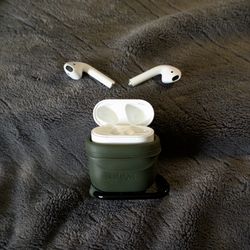 Apple AirPods 2nd Gen  