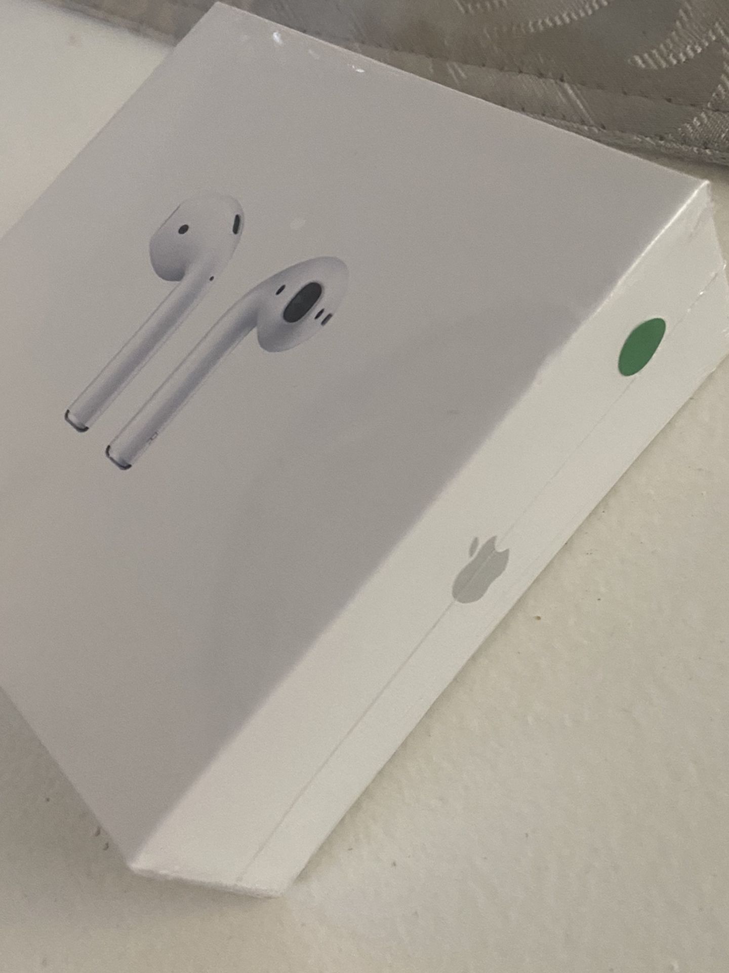 AirPod Gen 2