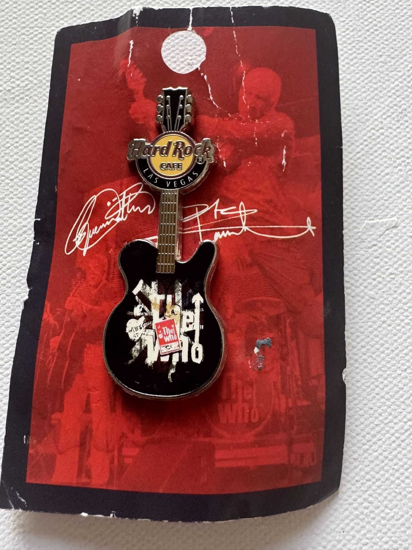 Hard Rock Cafe PIN Memphis Signature Series 27 The Who Guitar