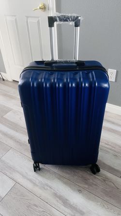 💙 NEW 28” Royal Blue Hardshell Luggage – $45 FIRM  📍 Pickup: South Durango & 215 — near IKEA 💵 $45 FIRM  Gorgeous 28” large checked suitcase 