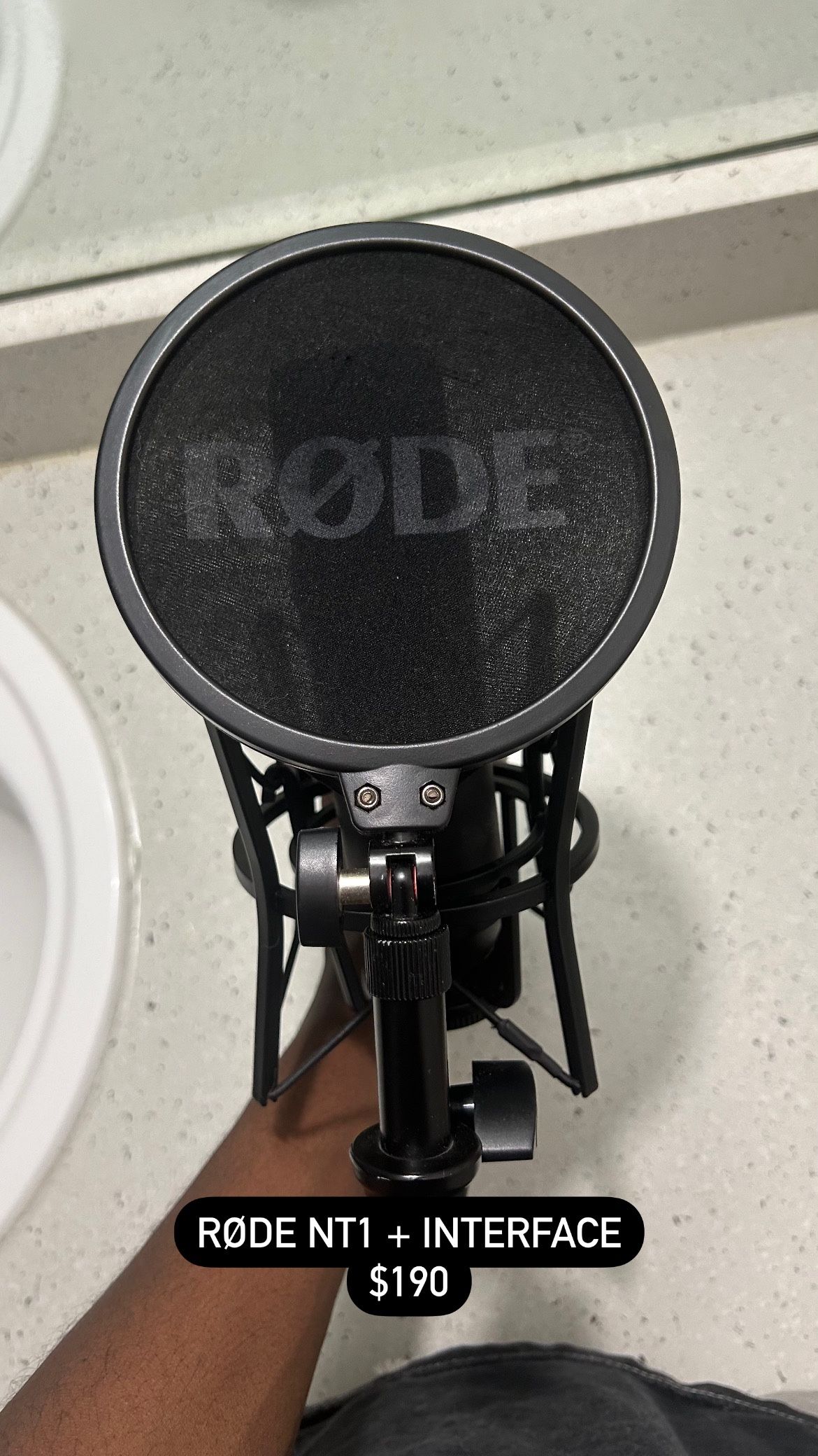 RØDE NT1 