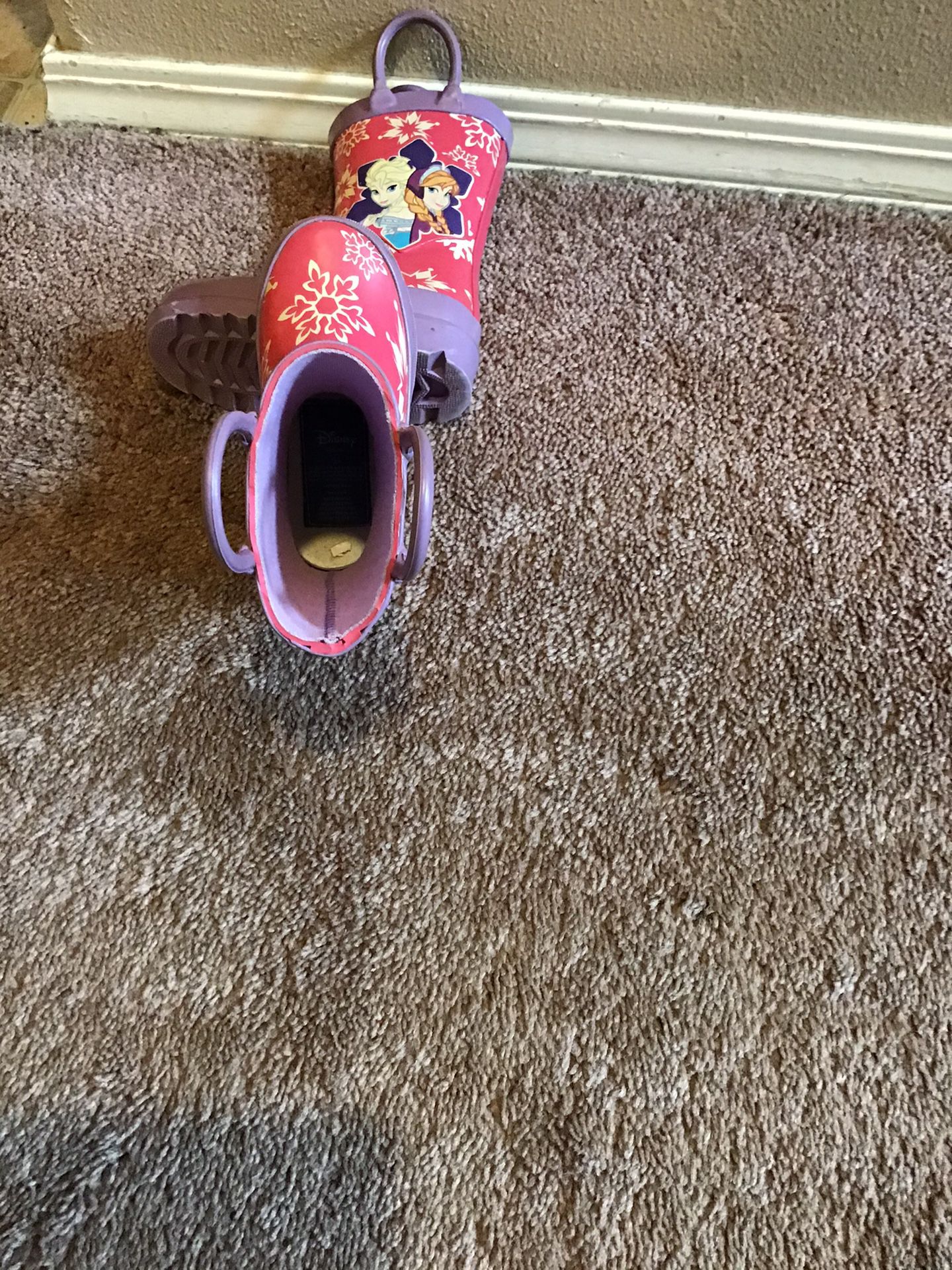 Disney size 3/4. Rain boots