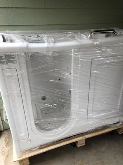 SWCorp Fully Loaded Walk In Tub Left Entry Left Drain