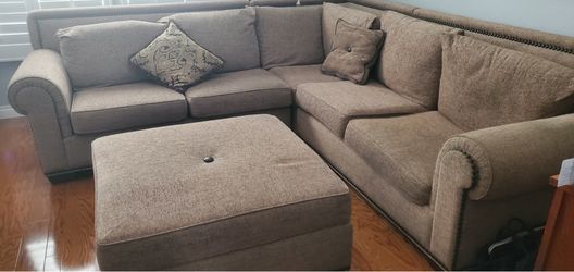 Free sectional (Laguna Niguel)