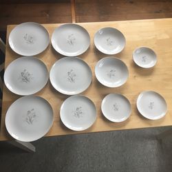 11 Piece Creative Royal Elegance Fine China Set