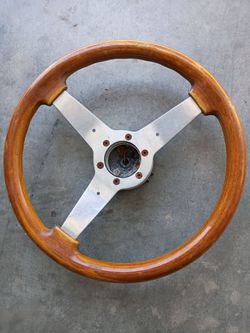 Old school nardi wood grain steering wheel