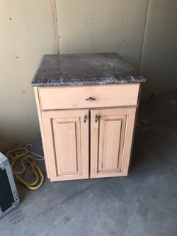 ROLLING ISLAND/granite