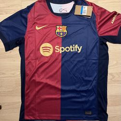 FC Barcelona Soccer Jersey (Medium)