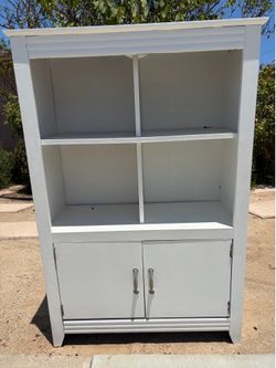 FREE Cabinet Bookshelf