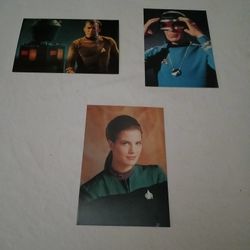BRAND NEW STAR TREK POSTCARDS 