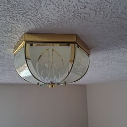 Flush ceiling mount light