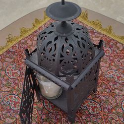 pretty metal candle holder black