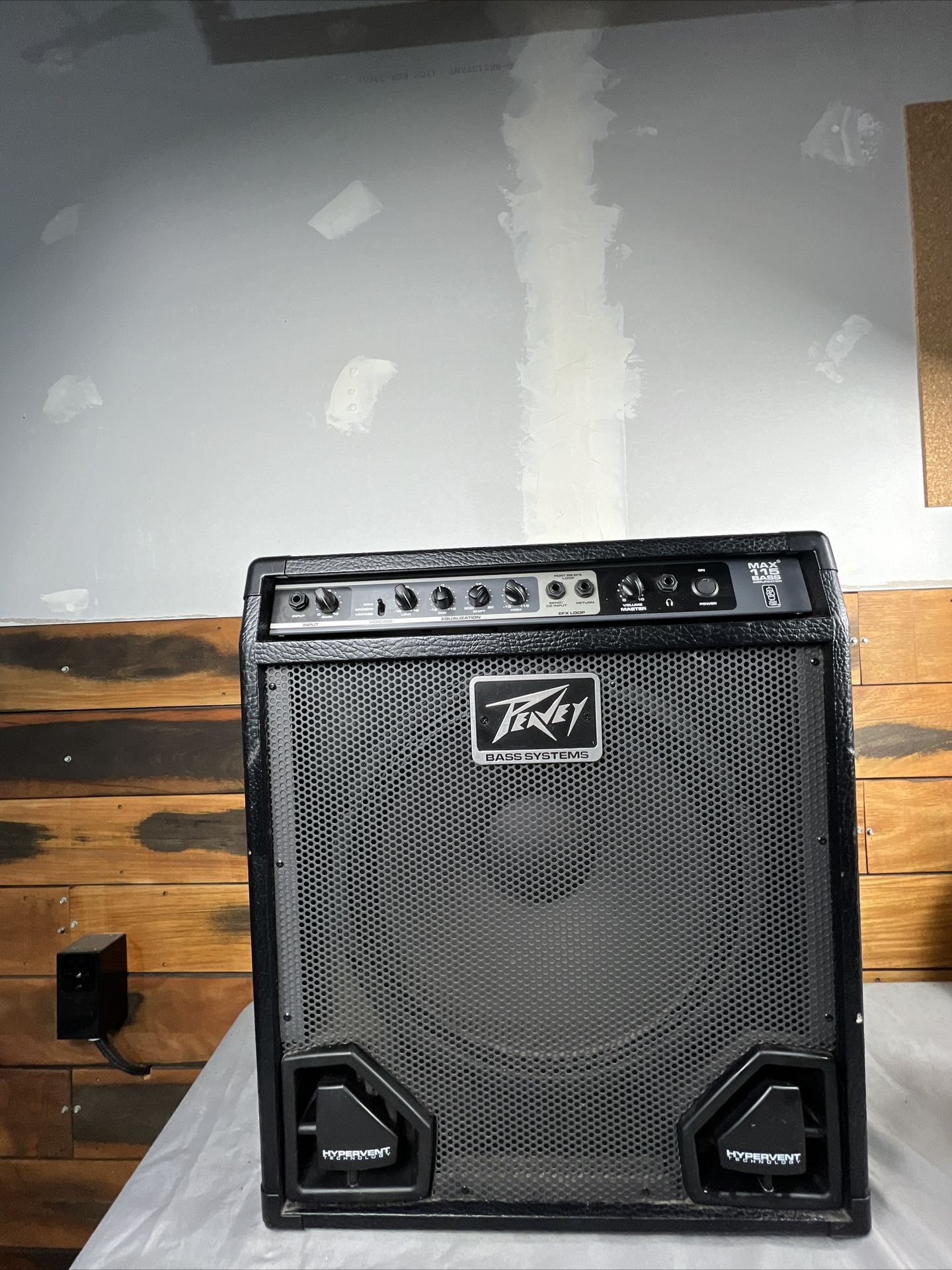 Peavey 115 Max Bass Amp