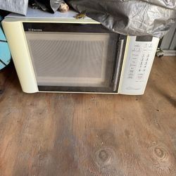 Emerson microwave