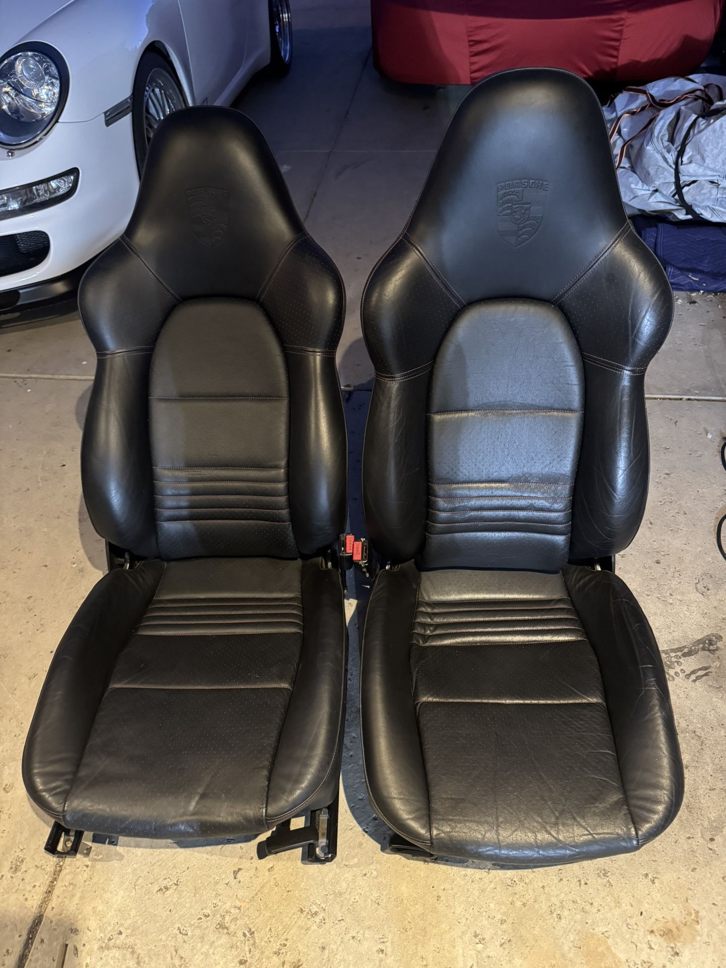 Porsche Hardback Sport Seats W/ Crest
