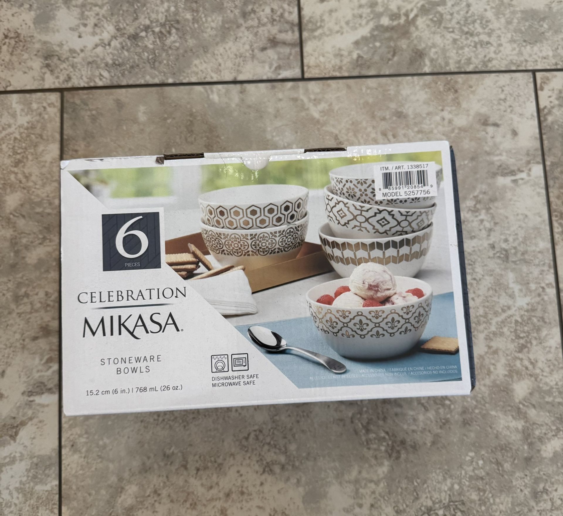 New Mikasa Stoneware Bowls 