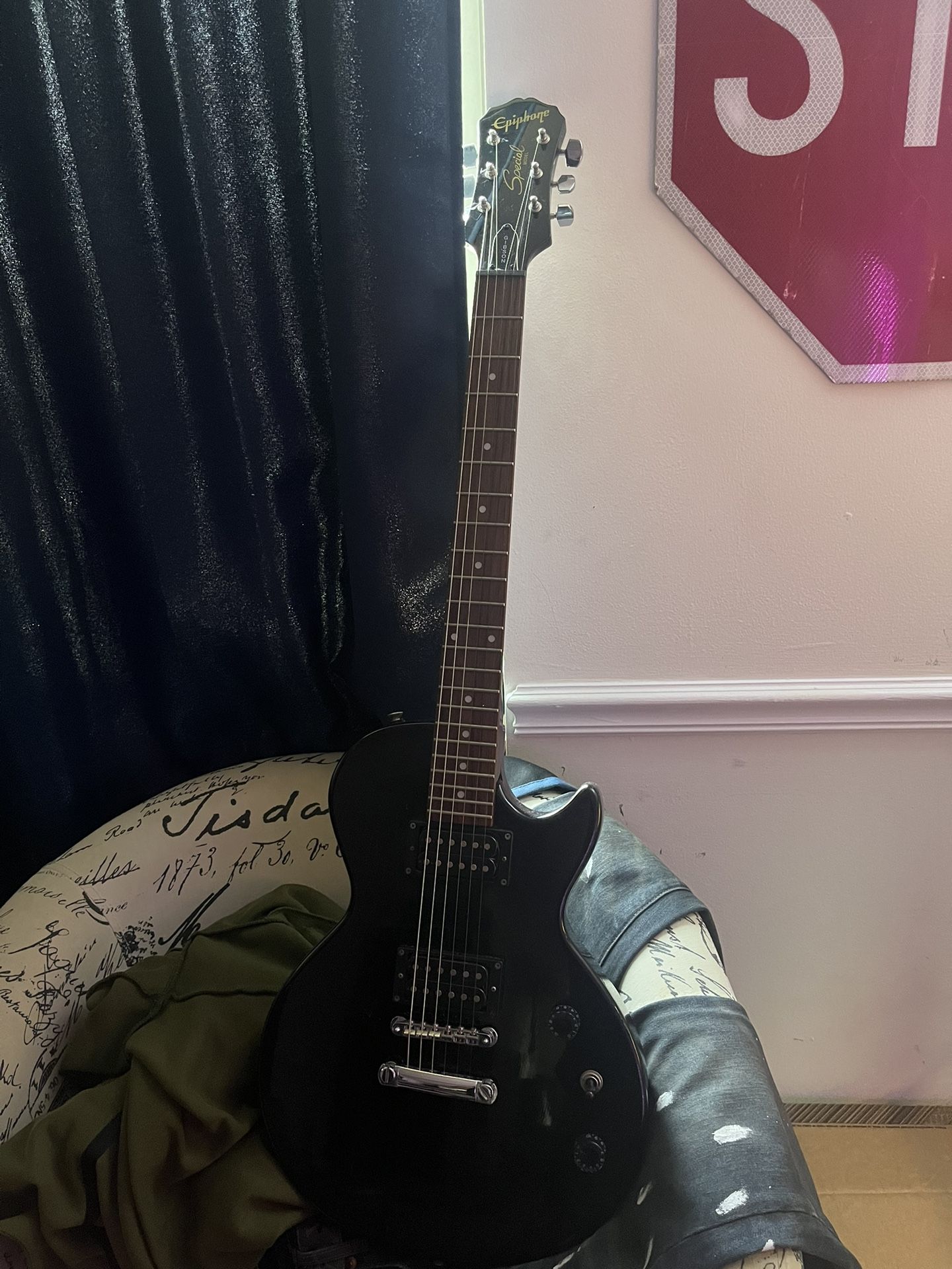 Epiphone Les Paul Special II Electric Guitar