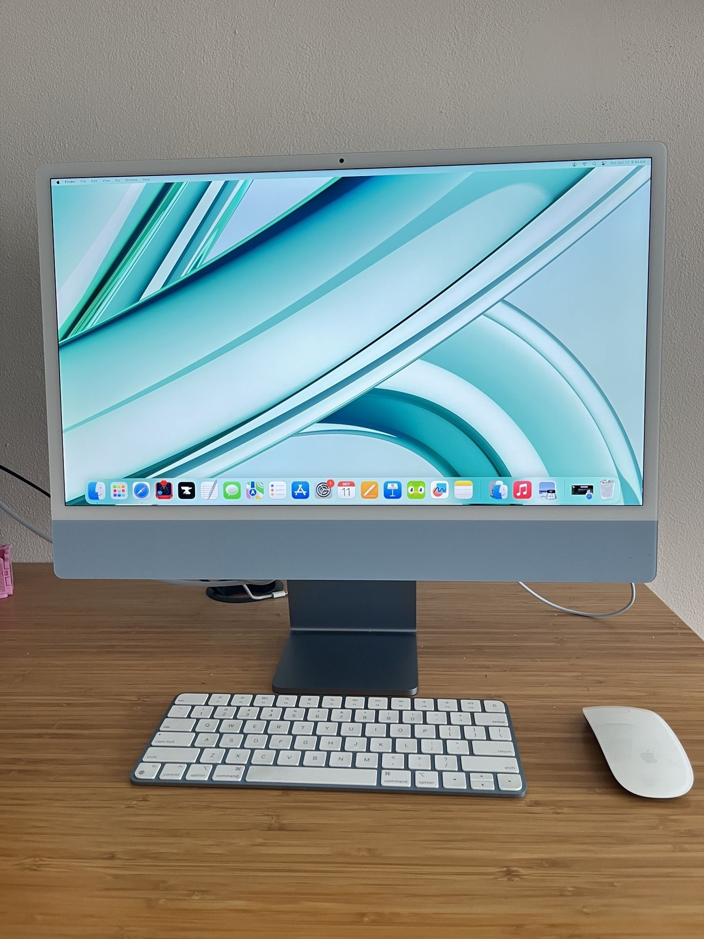 iMac - 24 inch - M3 chip - 8 core - 8GB RAM - 256GB Storage - Blue