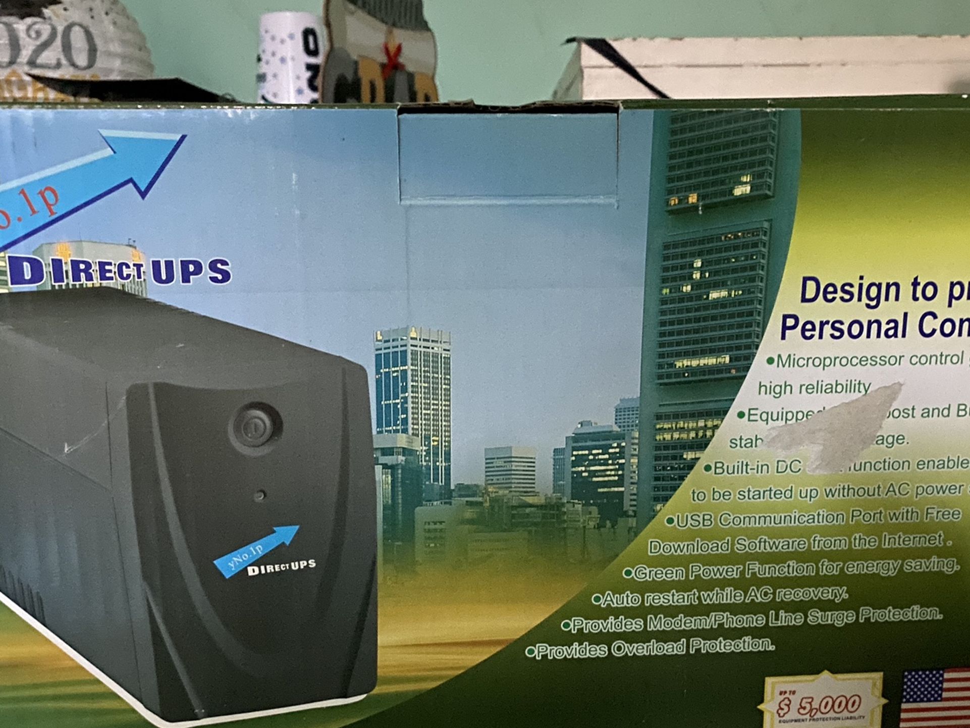 Direct UPS 800R Black