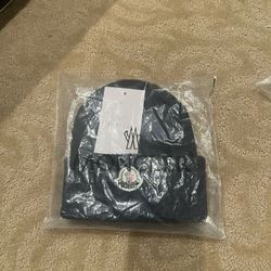 Moncler Beanie Navy blue 
