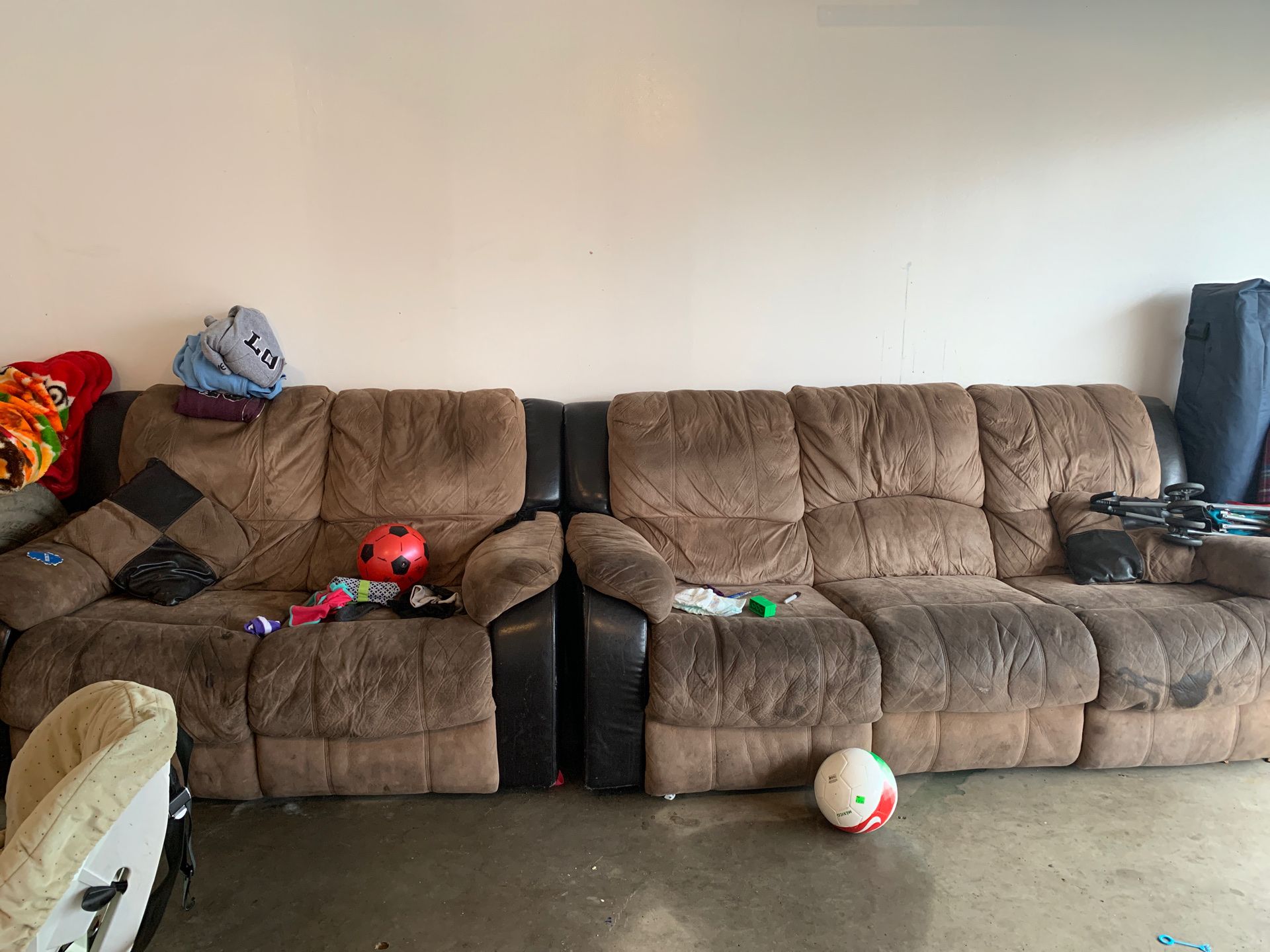 Two couches need to wash