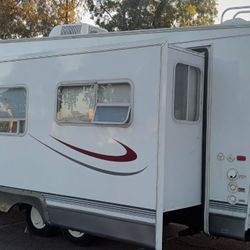 5th Wheel Eagle Jayco