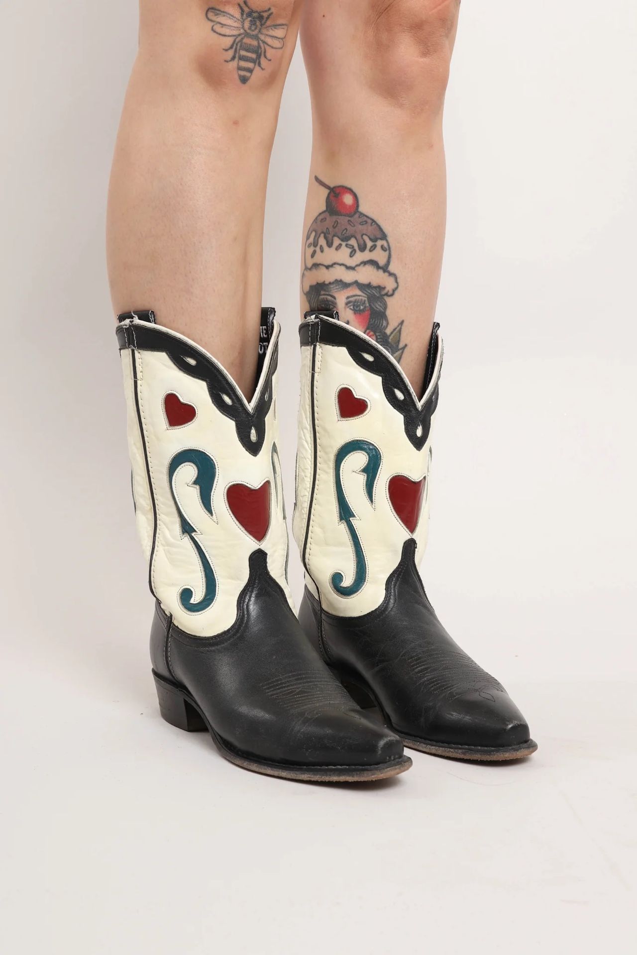 Acme queen of hearts cowboy boots women 6.5 M rare hard to find
