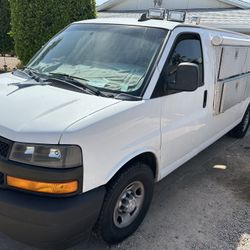 2018 Chevy 3/4 Long Bed Express Van 