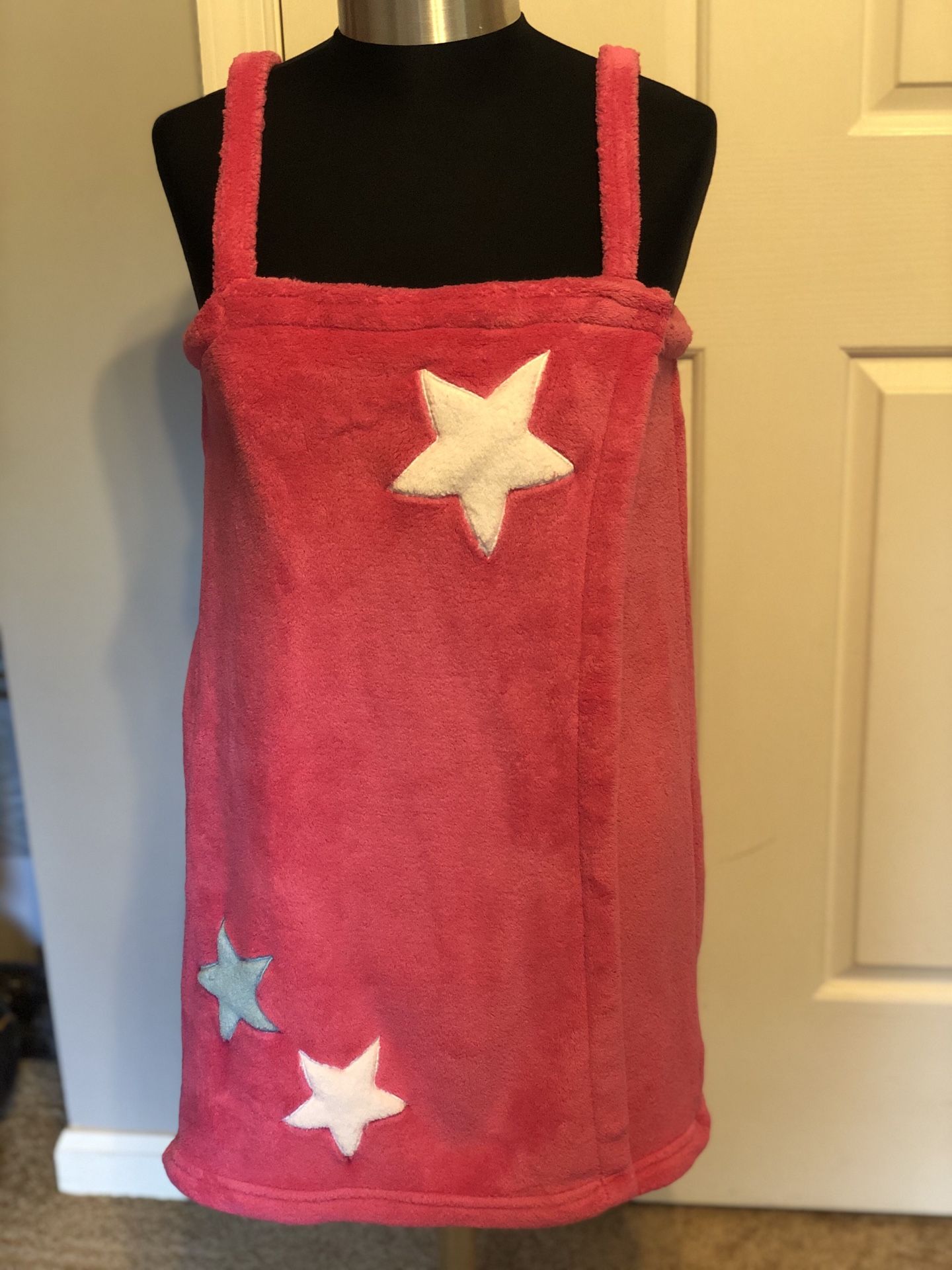 Women’s wrap shower robe. Size large. Used only one time
