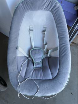 MomCozy Baby Swing