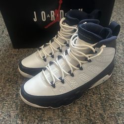Air Jordan 9 Retro UNC University Blue 2019 Size 8.5 With Box