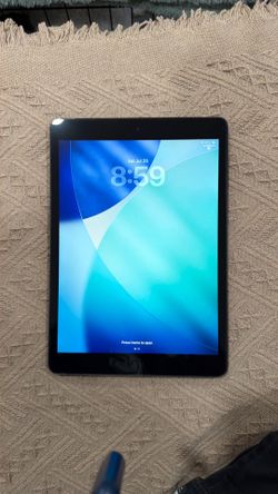 iPad (9th Generation) with Wi-Fi + Cellular - 64GB - (Unlocked)