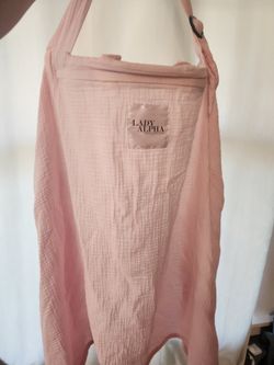 Lady Alpha Cooling Nursing Cover.