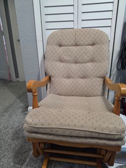 Dutchman Oak Glide Rocker