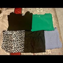 Set of 5 women’s size XL half-sleeve blouses, excellent condition