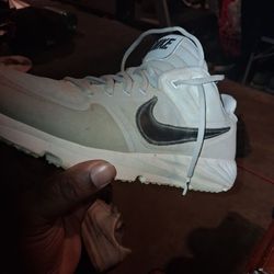 Nike Huarache Elite 2 Shoe size 13
