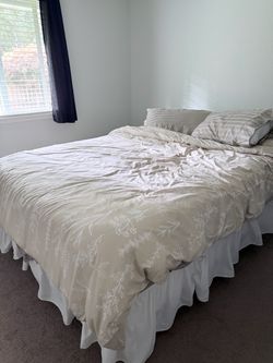 Queen Bed