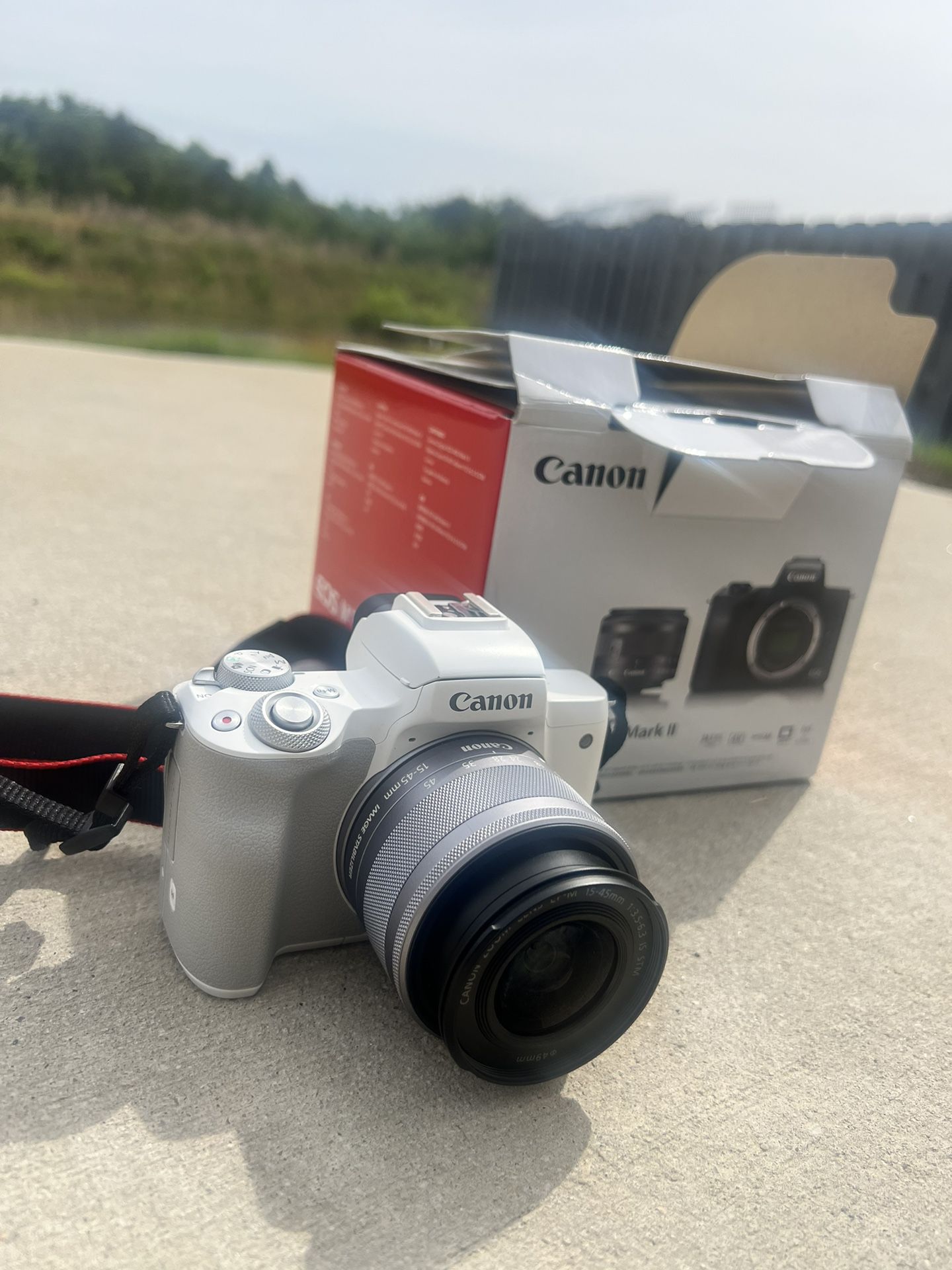Canon EOS M50 Mark II 24.1MP Mirrorless Camera - White (EF-M 15-45mm...