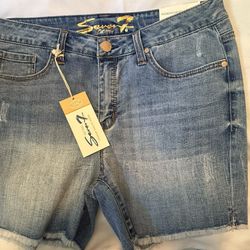 Seven 7 Limited  Edition Weekend shorts size 10 NWT