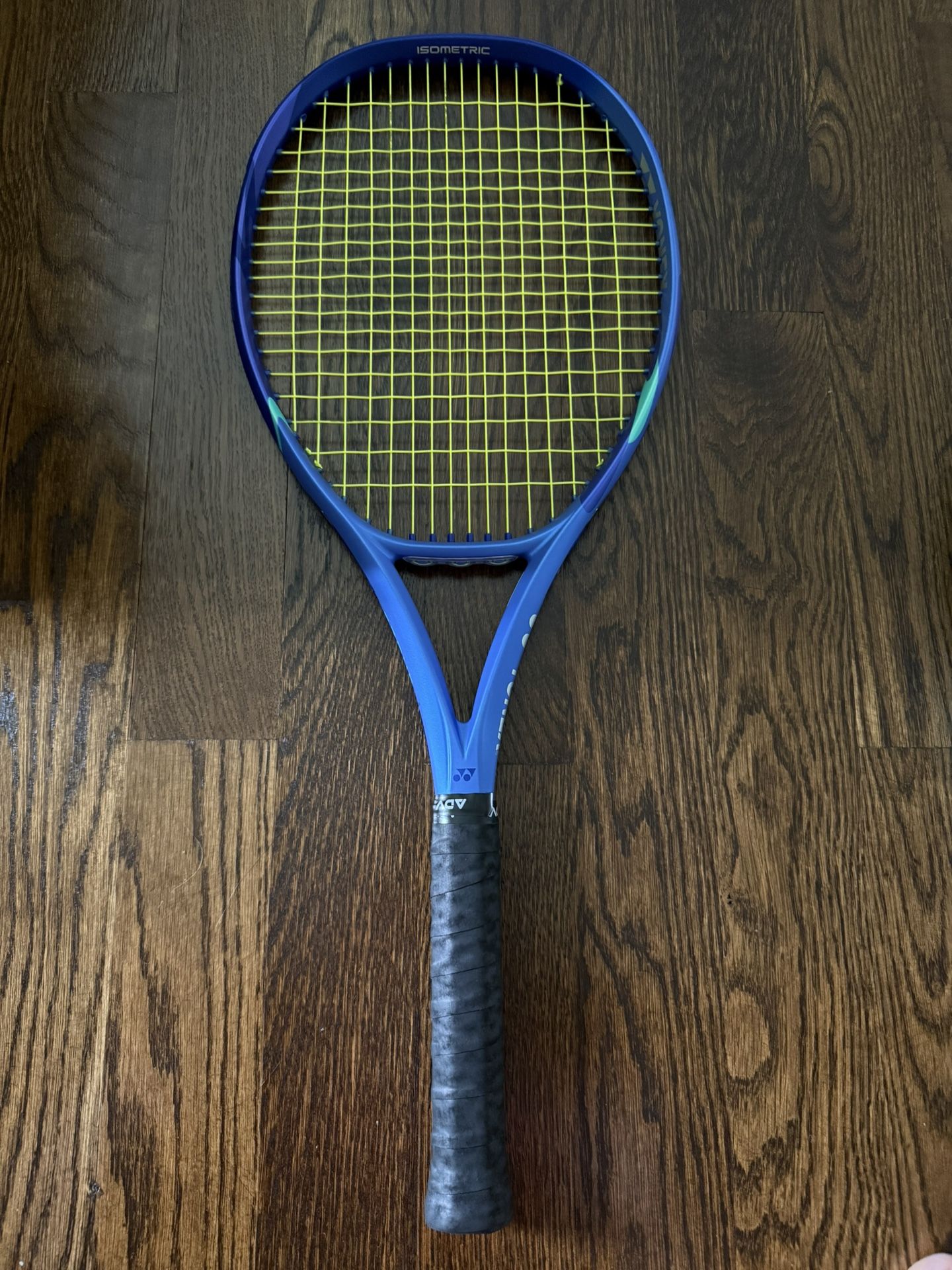 Yonex Ezone 100 Tour 8th 4 Gen Tennis Racquet 2025. 4 1/4 Grip