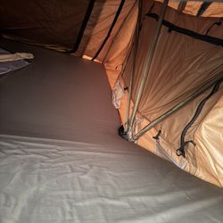 Roof Tent 