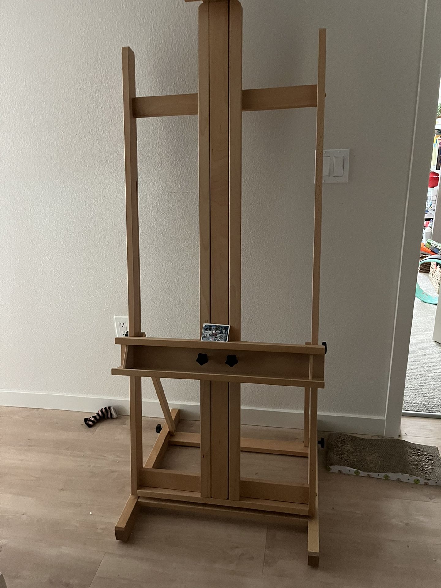 Large Art Easel Brand New