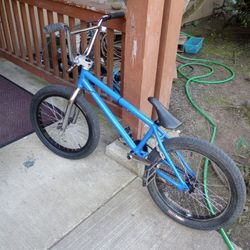 Fit STR BMX Bike 
