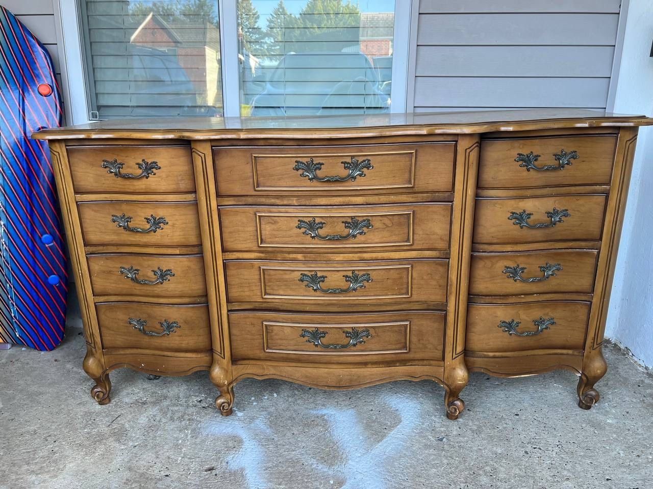 Dresser