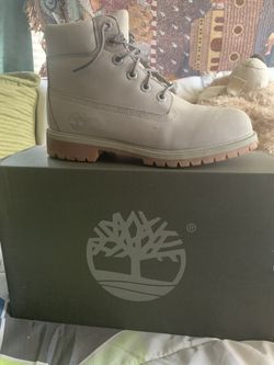 New timberlands shoes #7 women and 7 men’s