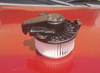 TOYOTA COROLLA BLOWER MOTOR