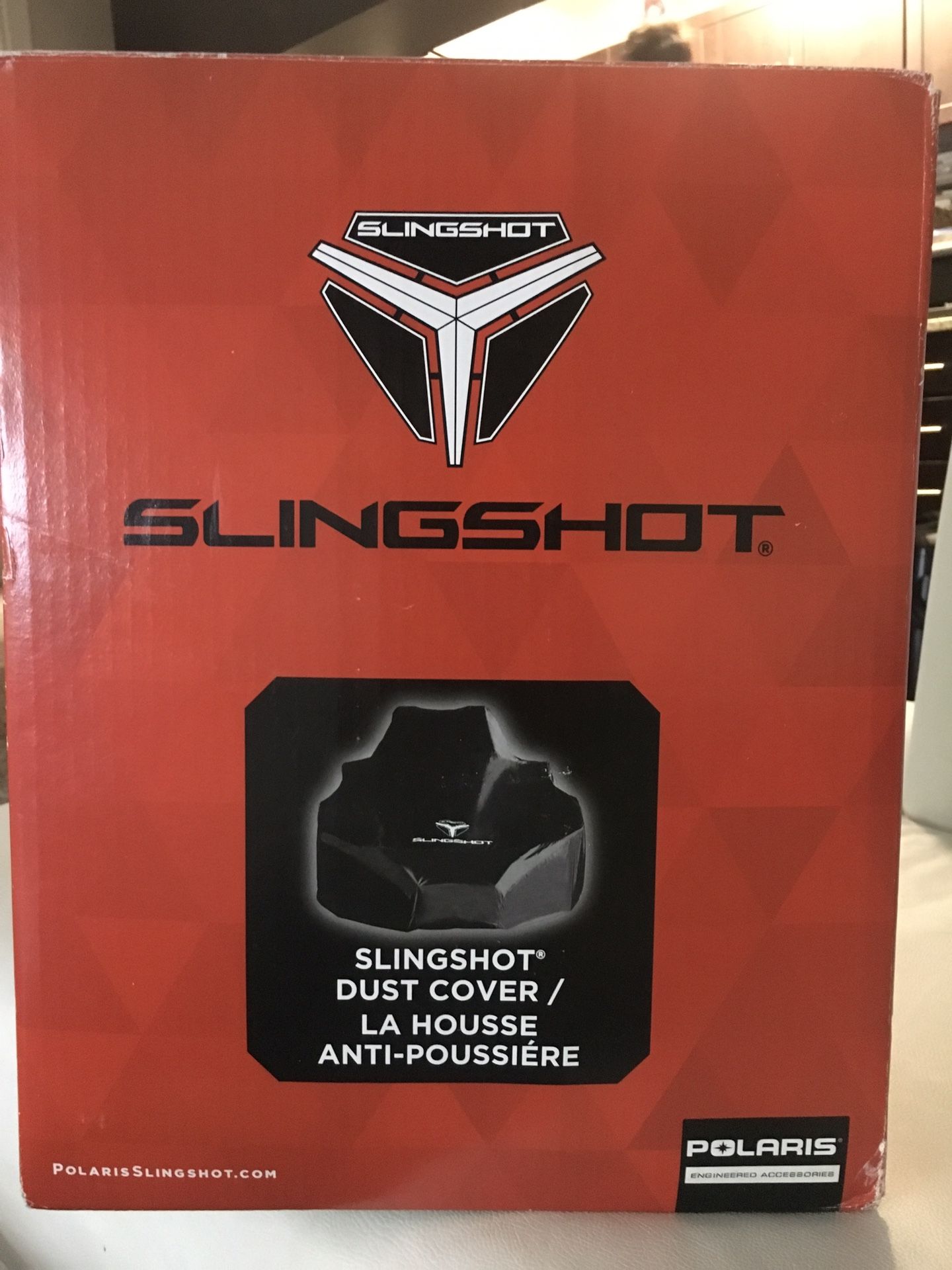 Slingshot Dust Cover / La Housse anti-poussierre