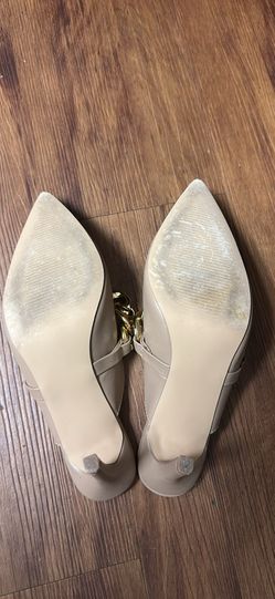 Shoe dazzle Taupe/Brown size 8 high heels 3” heels
