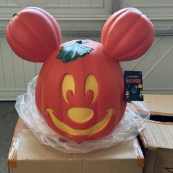 Mickey Mouse Light Up Pumpkin