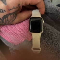 Apple Items Watch Air Pods 4th iPad 2018 